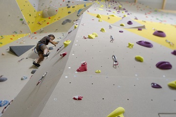 Mur de grimpe à Givisiez